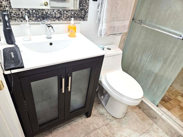 16 Vía De Casas Sur 103, Boynton Beach, FL 33426