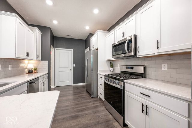 6890 Ben Riley Court, Plainfield, IN 46168