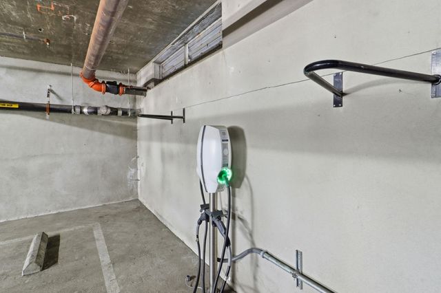 3090 3090 Glascock Street 102, Oakland, CA 94601