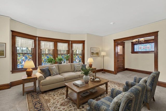 718 N 66th STREET, Wauwatosa, WI 53213