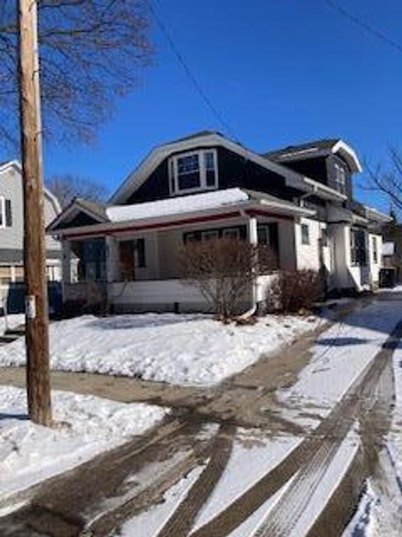 718 N 66th STREET, Wauwatosa, WI 53213