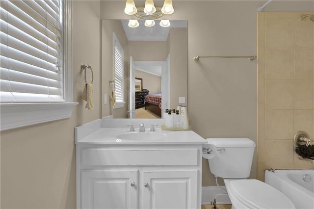 2086 Chambord Way, Snellville, GA 30078