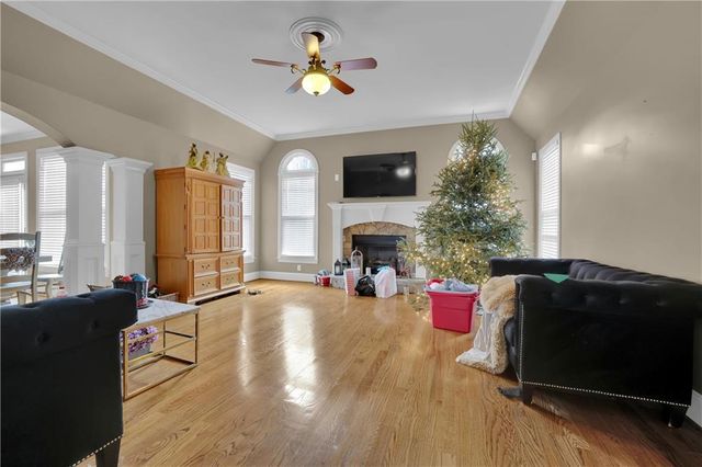 2086 Chambord Way, Snellville, GA 30078