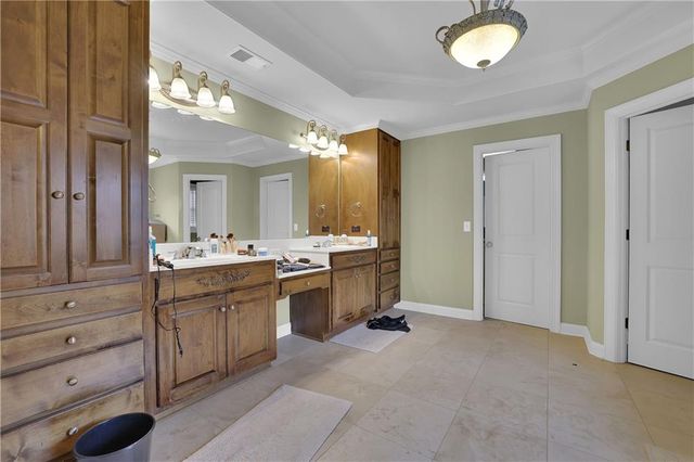 2086 Chambord Way, Snellville, GA 30078