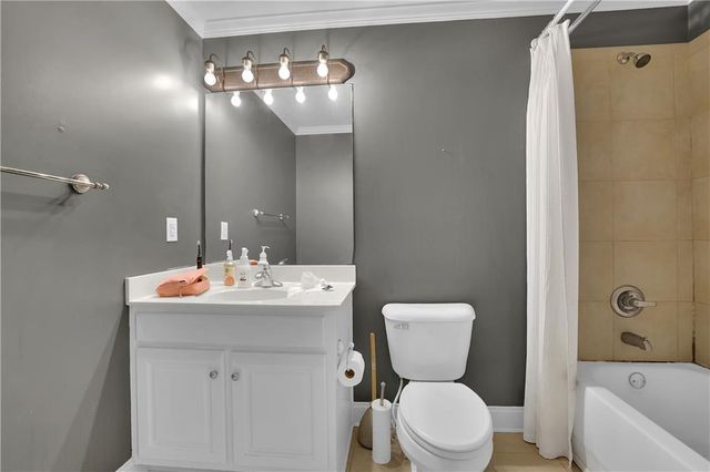 2086 Chambord Way, Snellville, GA 30078