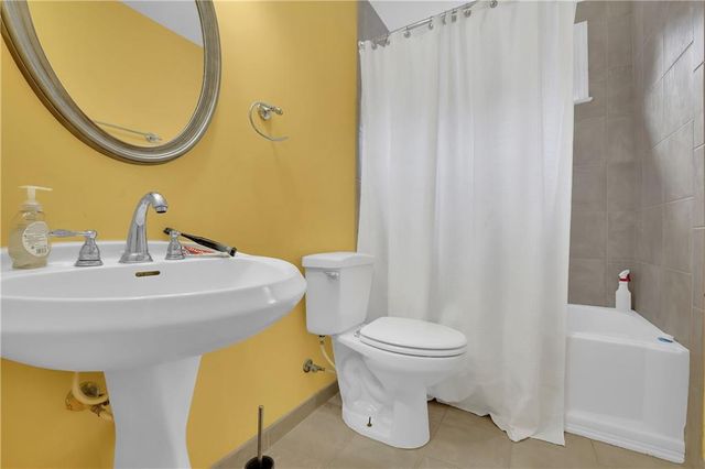 2086 Chambord Way, Snellville, GA 30078