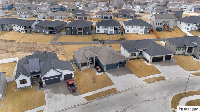 19817 Cottonwood Street, Gretna, NE 68028