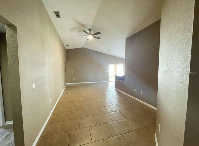 36035 LAGUNA HILLS CIRCLE, Zephyrhills, FL 33541