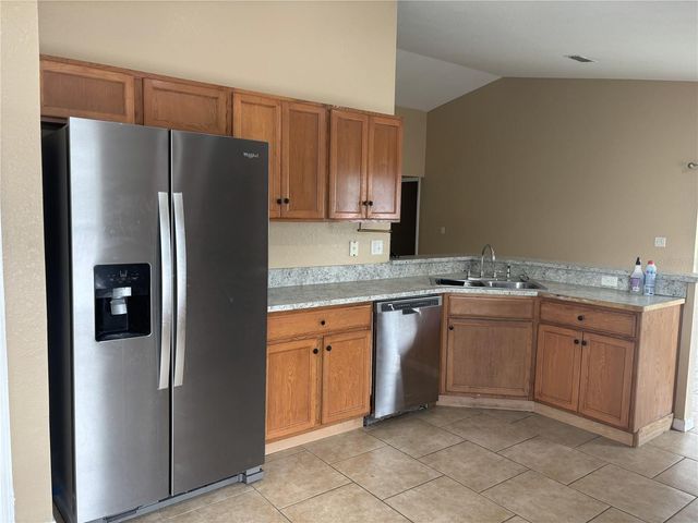 36035 LAGUNA HILLS CIRCLE, Zephyrhills, FL 33541