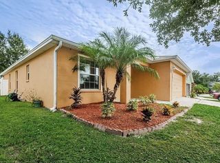 36035 LAGUNA HILLS CIRCLE, Zephyrhills, FL 33541