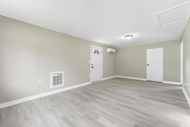 2228 E Gump Road, Fort Wayne, IN 46845