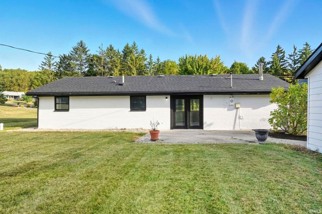 2228 E Gump Road, Fort Wayne, IN 46845