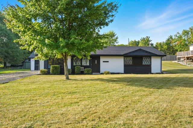 2228 E Gump Road, Fort Wayne, IN 46845