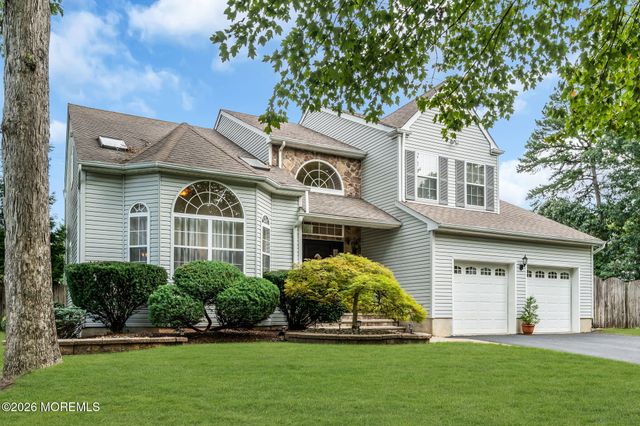 6 Edinburgh Court, Jackson, NJ 08527