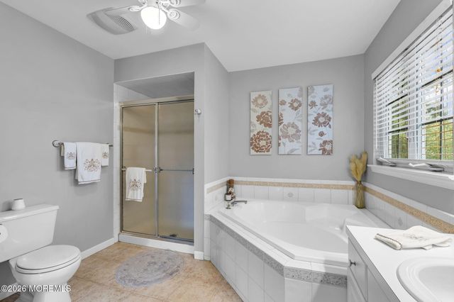 6 Edinburgh Court, Jackson, NJ 08527