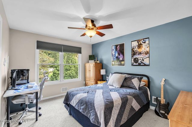 6 Edinburgh Court, Jackson, NJ 08527