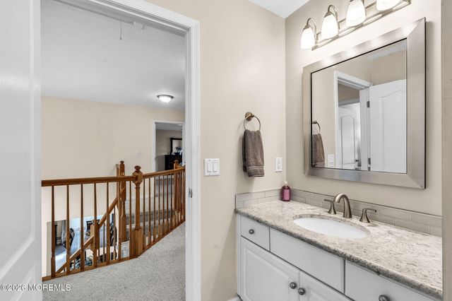 6 Edinburgh Court, Jackson, NJ 08527