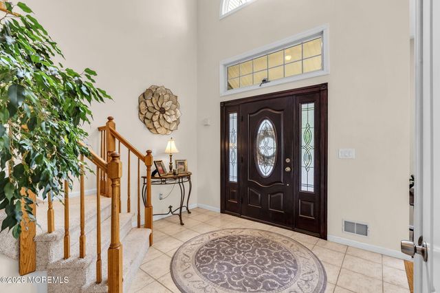 6 Edinburgh Court, Jackson, NJ 08527