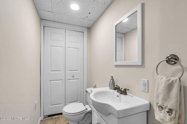 6 Edinburgh Court, Jackson, NJ 08527