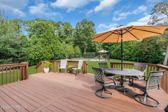 6 Edinburgh Court, Jackson, NJ 08527