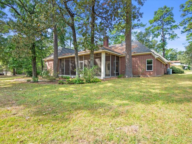 7 Wellesley Drive, Conroe, TX 77304