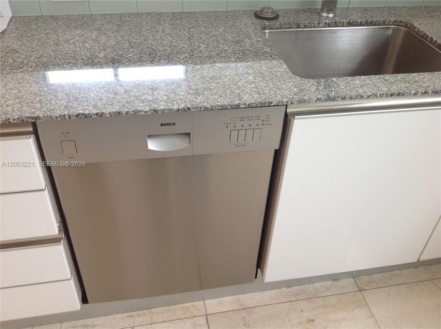 1050 Brickell Avenue 402, Miami, FL 33131