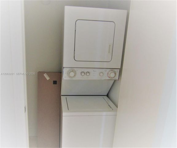 1050 Brickell Avenue 402, Miami, FL 33131
