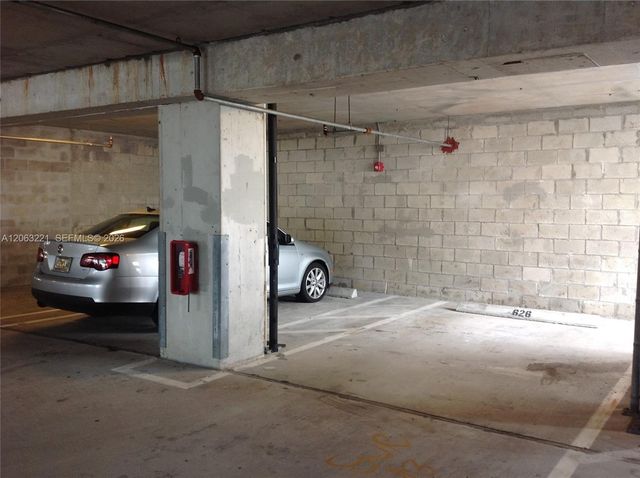 1050 Brickell Avenue 402, Miami, FL 33131