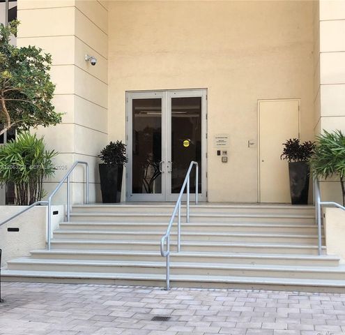 1050 Brickell Avenue 402, Miami, FL 33131