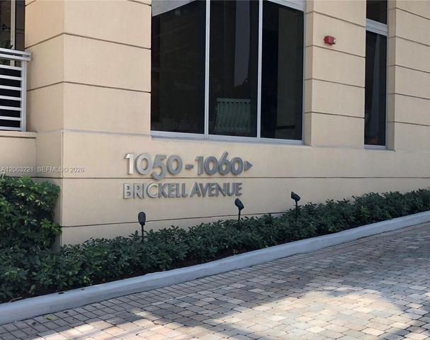 1050 Brickell Avenue 402, Miami, FL 33131