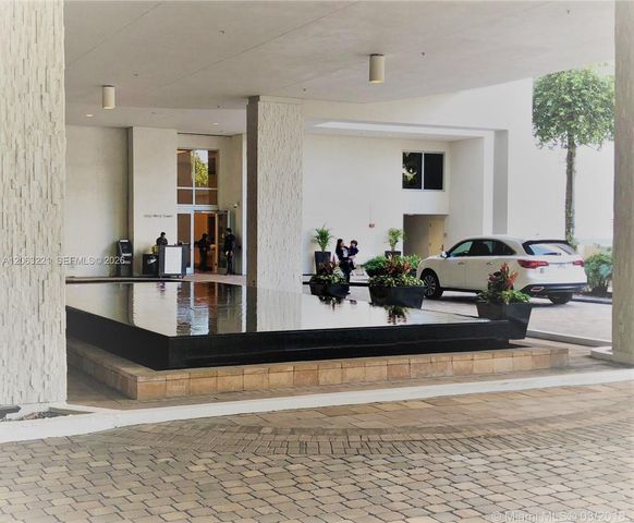1050 Brickell Avenue 402, Miami, FL 33131