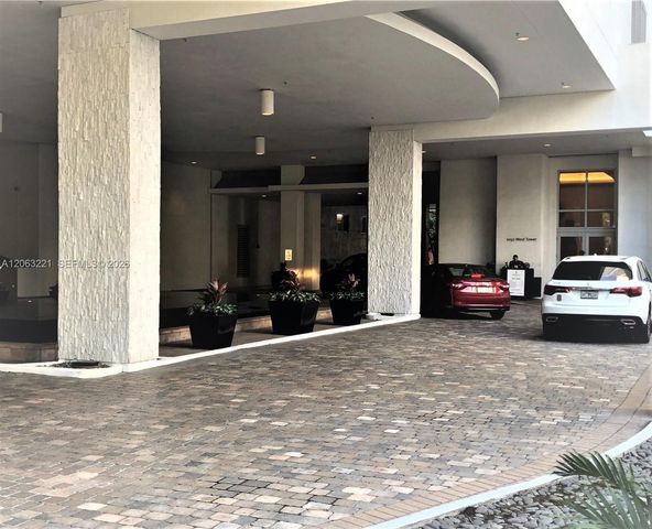 1050 Brickell Avenue 402, Miami, FL 33131