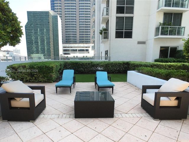 1050 Brickell Avenue 402, Miami, FL 33131