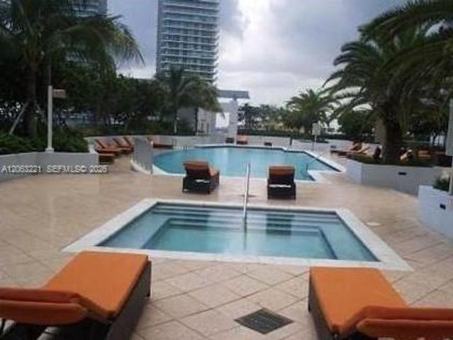 1050 Brickell Avenue 402, Miami, FL 33131