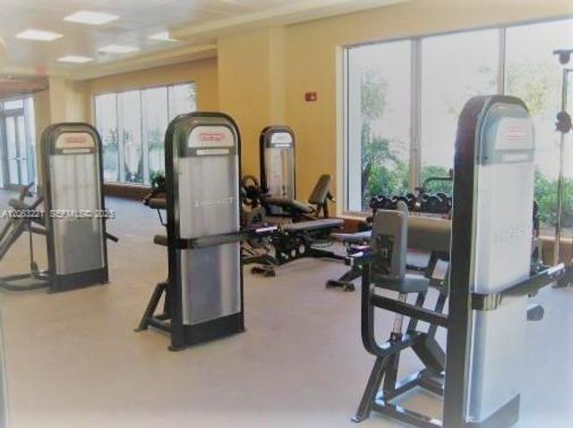 1050 Brickell Avenue 402, Miami, FL 33131