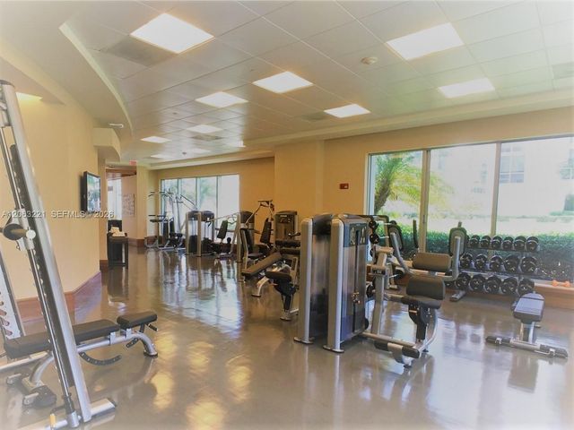 1050 Brickell Avenue 402, Miami, FL 33131