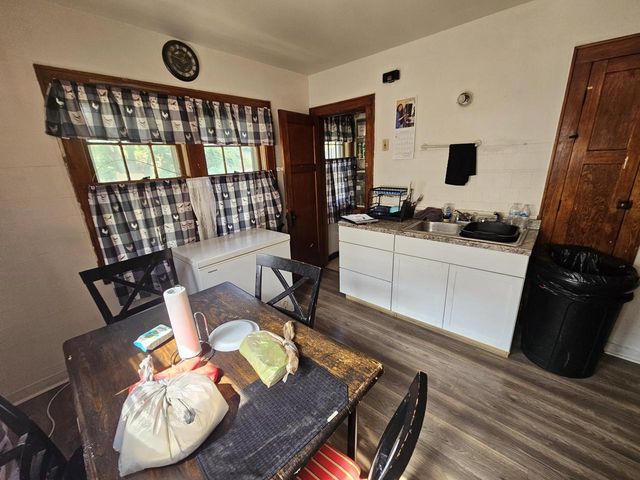 4143 N 10th STREET, Milwaukee, WI 53209