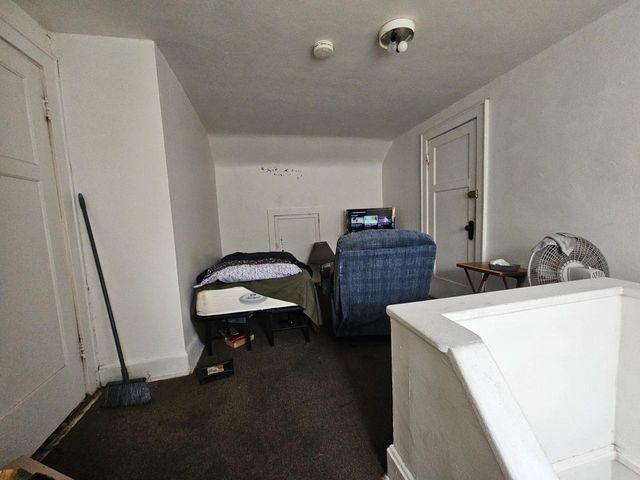 4143 N 10th STREET, Milwaukee, WI 53209