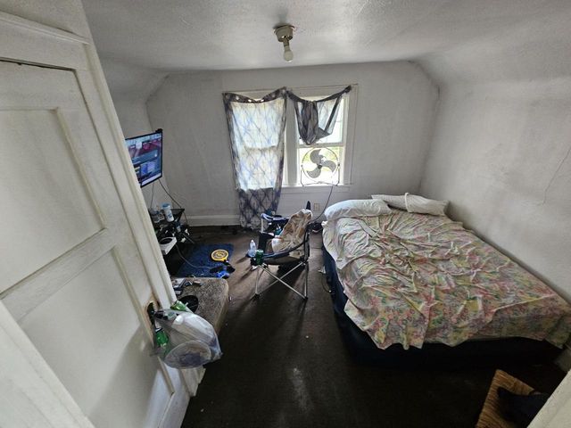 4143 N 10th STREET, Milwaukee, WI 53209