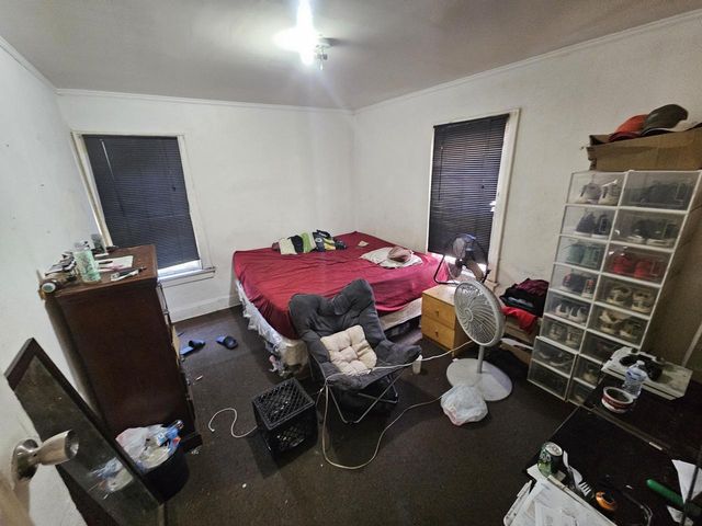 4143 N 10th STREET, Milwaukee, WI 53209