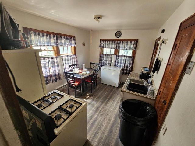 4143 N 10th STREET, Milwaukee, WI 53209