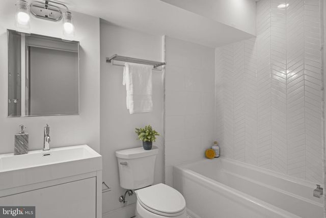 1419 ORANGE ST, Philadelphia, PA 19125