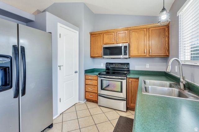 6858 S JACKLING WAY, West Jordan, UT 84081