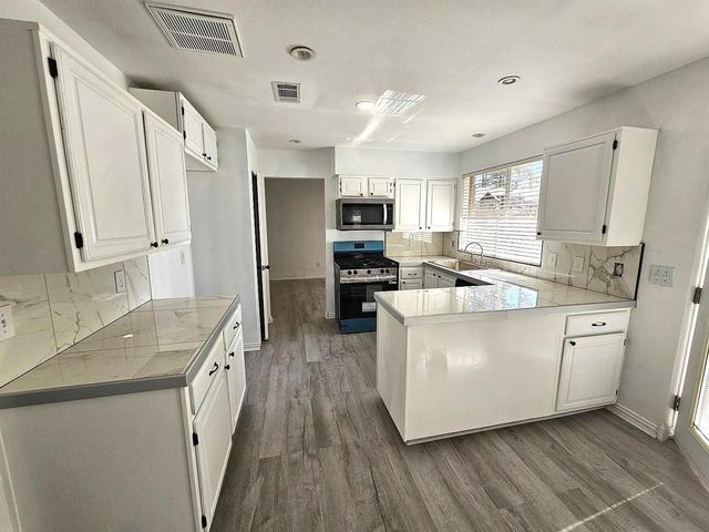 11411 Sky Way Street, Cypress, TX 77429