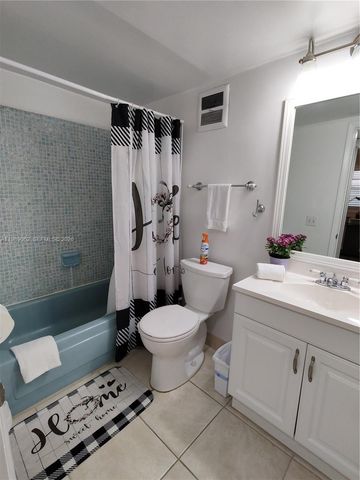 2501 W Golf Blvd 235, Pompano Beach, FL 33064