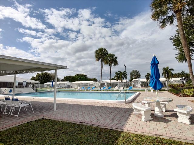 2501 W Golf Blvd 235, Pompano Beach, FL 33064