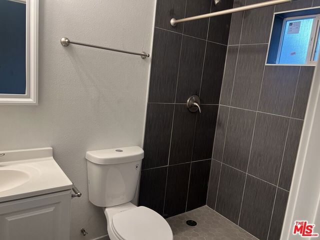 233 N PARK VIEW Street 11, Los Angeles, CA 90026