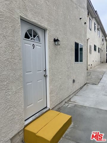 233 N PARK VIEW Street 11, Los Angeles, CA 90026