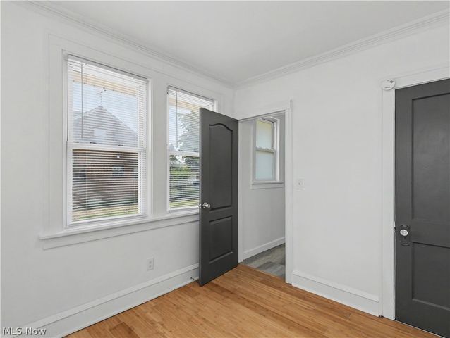 4084 W 50th Street, Cleveland, OH 44144