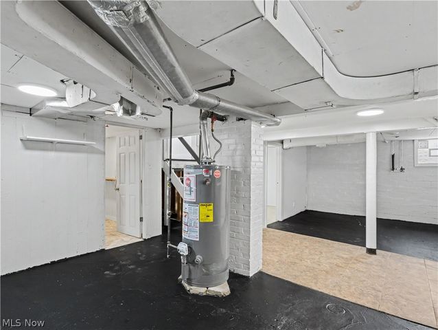 4084 W 50th Street, Cleveland, OH 44144